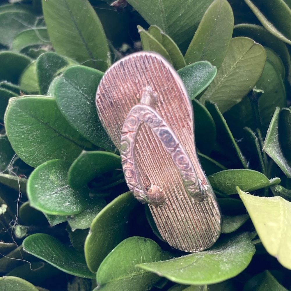 JH Breakell Flipflop Charm Pendant
